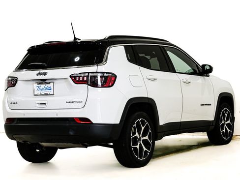 Used 2025 Jeep Compass Limited AWD/4WD image 6