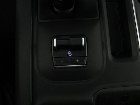 Used 2023 GMC Sierra 1500 Denali w/ Denali Reserve Package image 9