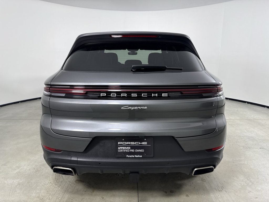 Certified 2024 Porsche Cayenne AWD/4WD image 6