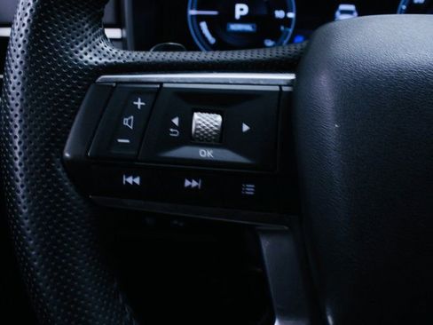 Used 2024 Mitsubishi Outlander SEL image 12