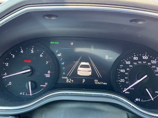 Used 2019 Toyota Avalon XLE w/ Moonroof Package FWD image 11