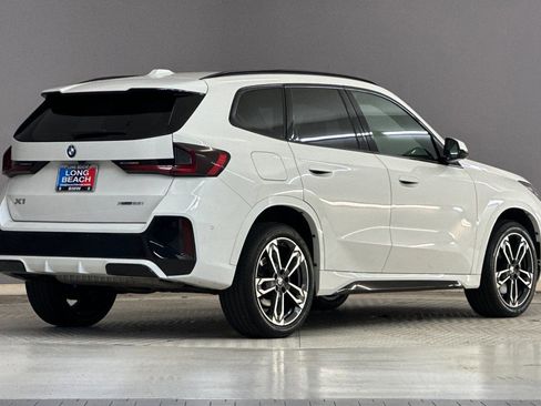 Used 2023 BMW X1 xDrive28i w/ M Sport Package image 9
