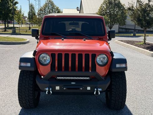 Used 2019 Jeep Wrangler Unlimited Sport S image 3