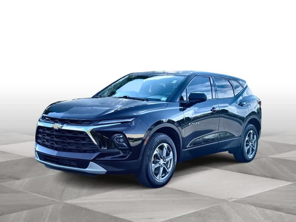 Used 2024 Chevrolet Blazer LT FWD image 4