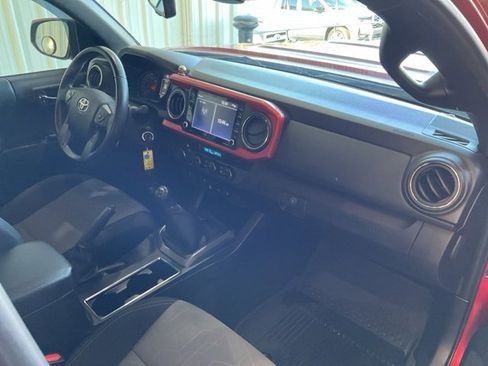 Used 2021 Toyota Tacoma TRD Sport w/ Advanced Technology Package image 22