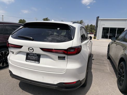 New 2026 MAZDA CX-90 Plug-In Hybrid w/Premium Sport AWD/4WD image 11
