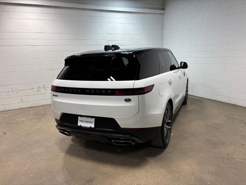 Used 2023 Land Rover Range Rover Sport SE AWD/4WD image 7