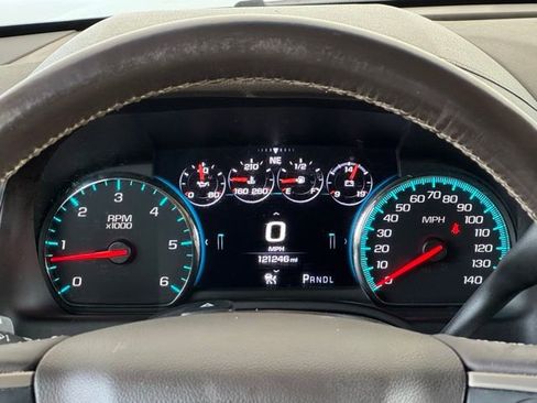 Used 2018 GMC Yukon Denali w/ Denali Ultimate Package image 32