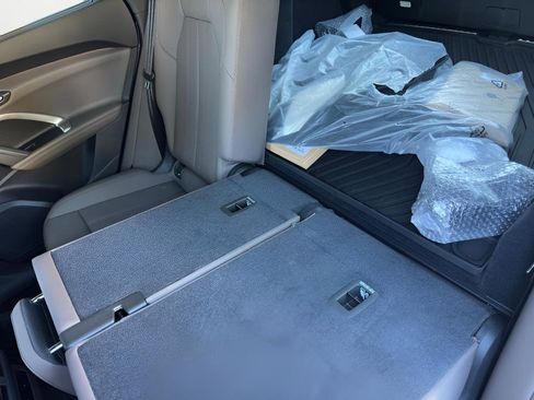 Certified 2025 Audi Q5 Premium w/ Premium Plus AWD/4WD image 44