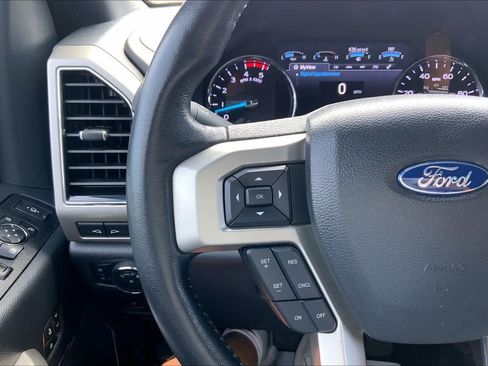 Used 2022 Ford F350 Lariat w/ Lariat Ultimate Package AWD/4WD image 24