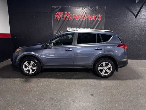Used 2013 Toyota RAV4 Limited AWD/4WD image 2