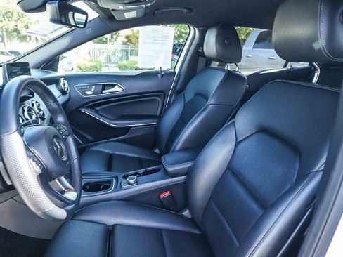 Used 2019 Mercedes-Benz GLA 250 image 33