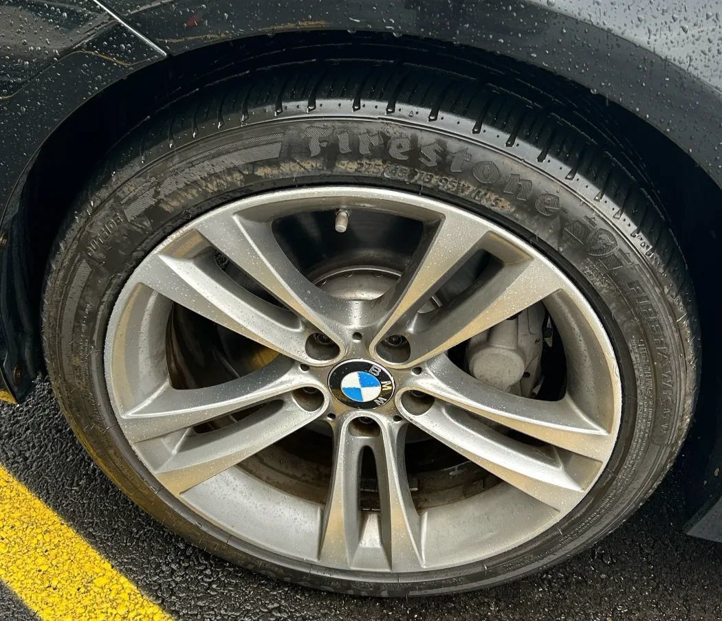 Used 2013 BMW 335i xDrive Sedan AWD/4WD image 8