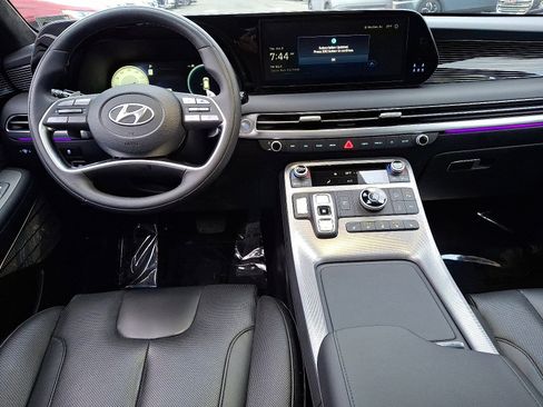 Certified 2024 Hyundai Palisade Calligraphy image 15