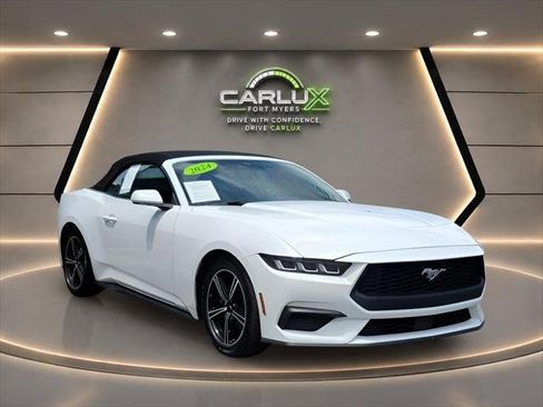 Used 2024 Ford Mustang Convertible RWD image 1