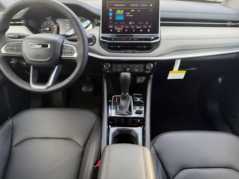 New 2026 Jeep Compass Limited image 10