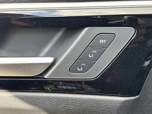 New 2026 Mitsubishi Outlander SEL FWD image 22