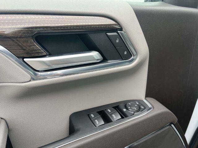 New 2026 Chevrolet Silverado 1500 RST w/ Z71 Off-Road Package AWD/4WD image 11