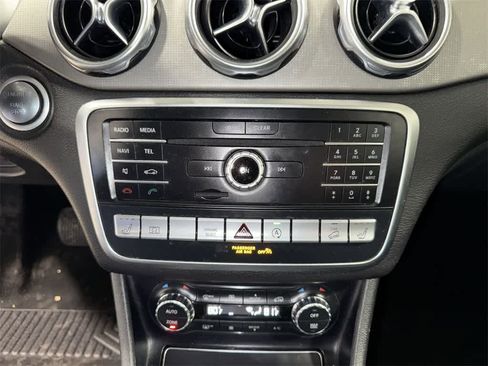 Used 2019 Mercedes-Benz GLA 250 4MATIC image 31