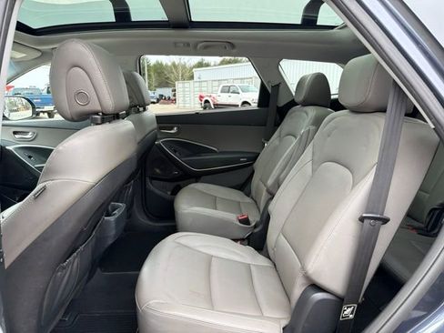 Used 2018 Hyundai Santa Fe Limited image 26