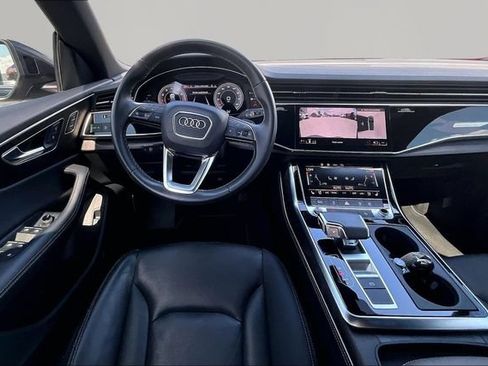 Used 2023 Audi Q8 Premium Plus AWD/4WD image 5
