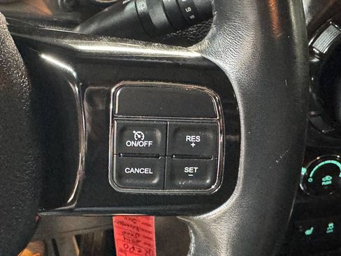 Used 2014 Jeep Wrangler Unlimited Sahara AWD/4WD image 20