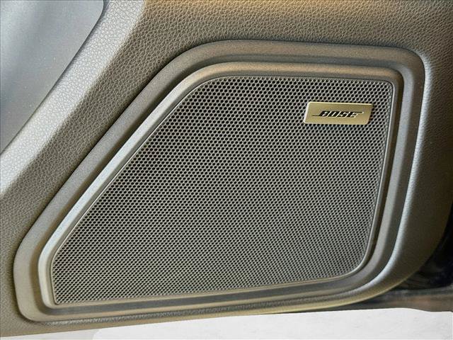 Used 2025 Porsche Macan AWD/4WD image 12
