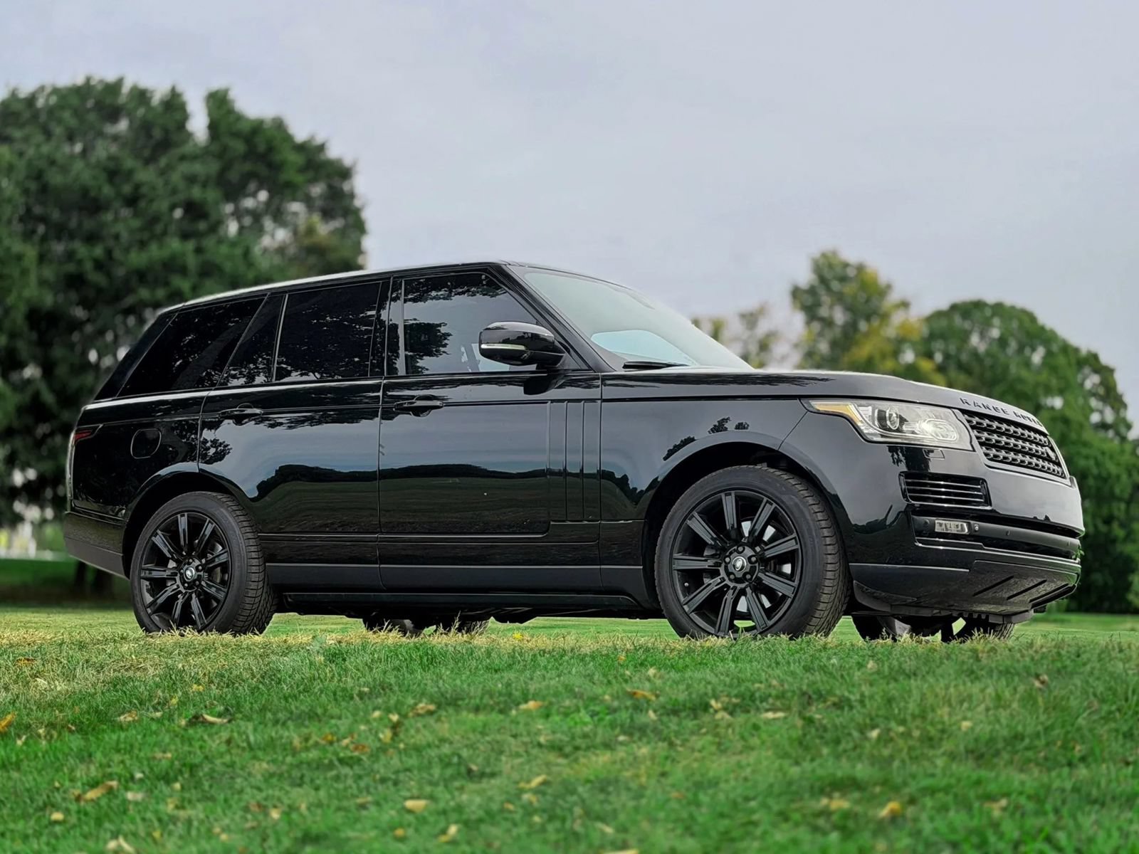 Used 2015 Land Rover Range Rover HSE AWD/4WD image 14