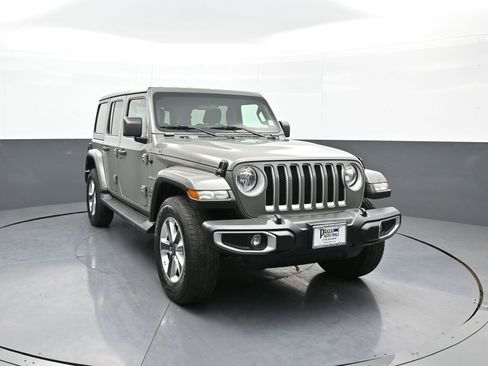 Used 2021 Jeep Wrangler Unlimited Sahara w/ Safety Group image 3