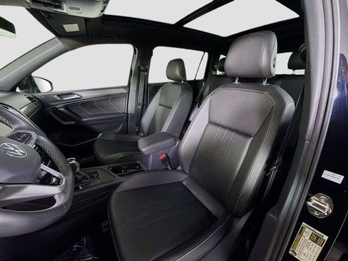 Used 2023 Volkswagen Tiguan SE R-Line image 11