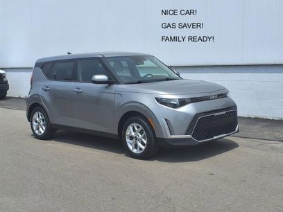 Used 2024 Kia Soul LX w/ Option Group 015