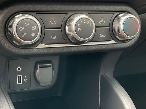 New 2025 Nissan Versa S w/ Trunk Package image 30