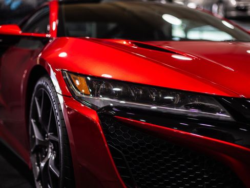 Used 2017 Acura NSX image 27