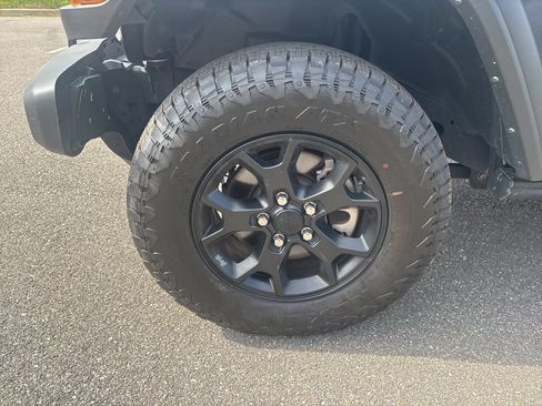 Used 2022 Jeep Wrangler Unlimited Sport AWD/4WD image 12