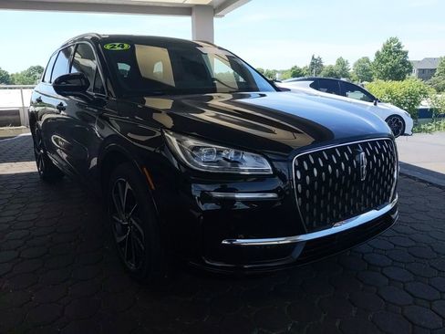 Certified 2024 Lincoln Corsair Grand Touring w/ Equipment Group 302A AWD/4WD image 4