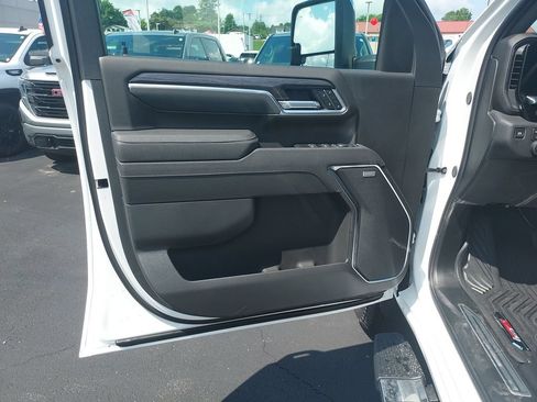 New 2026 Chevrolet Silverado 2500 LTZ w/ LTZ Plus Package AWD/4WD image 10