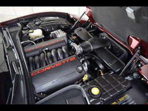 Used 2003 Chevrolet Corvette Coupe w/ Preferred Equipment Group RWD image 22