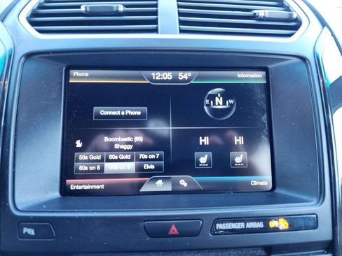 Used 2016 Ford Explorer XLT w/ Equipment Group 202A image 23