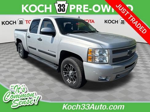 Used 2011 Chevrolet Silverado 1500 LT w/ All-Star Edition AWD/4WD image 1