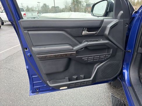 Used 2025 Toyota Tacoma Limited image 11