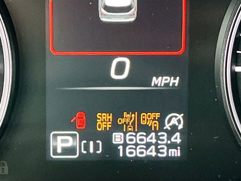 Used 2025 Subaru Forester Limited w/ Popular Package #2 AWD/4WD image 12