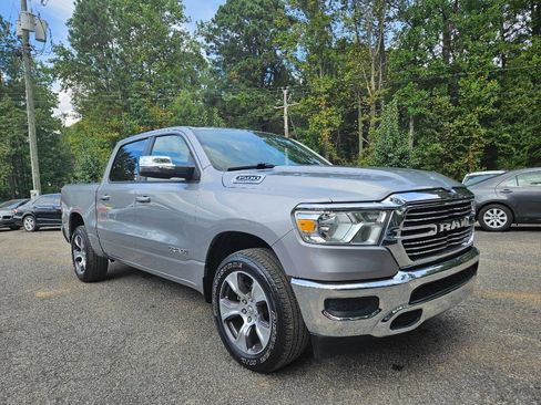 Used 2024 RAM 1500 Laramie image 14