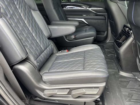 Used 2025 Cadillac Escalade IQ Sport 1 w/ Smart Trailering package AWD/4WD image 12