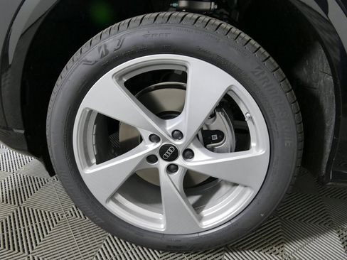 New 2025 Audi Q5 Premium Plus image 9