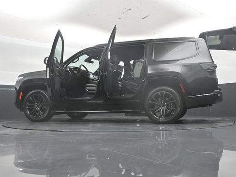 New 2026 Jeep Grand Wagoneer Summit AWD/4WD image 64