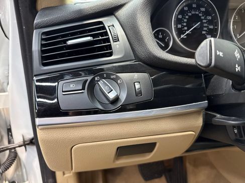 Used 2016 BMW X3 xDrive28i AWD/4WD image 17