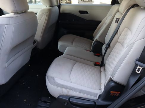 Used 2023 Nissan Pathfinder SV FWD image 5