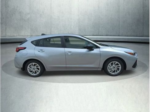 Used 2025 Subaru Impreza 2.0i image 6