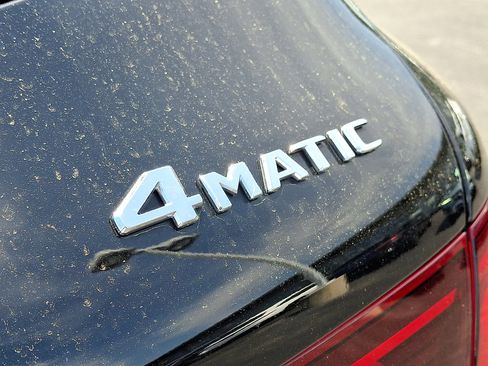 Used 2020 Mercedes-Benz GLC 300 4MATIC image 32