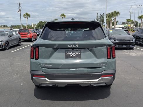 New 2026 Kia Sorento EX FWD image 7